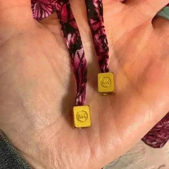 Michael Kors‎ Pink Cold Shoulder Blouse - Picture 4 of 9